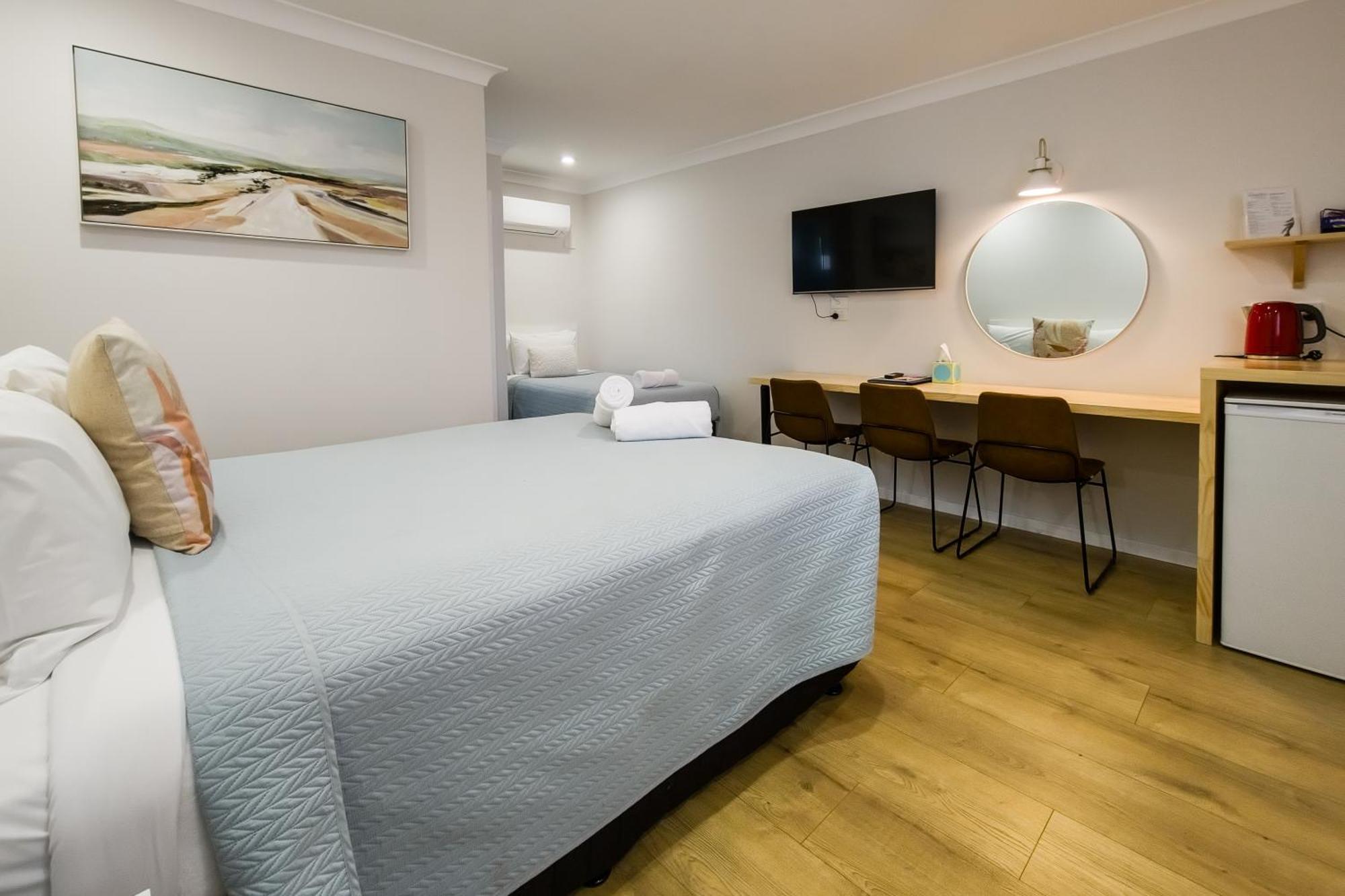 Roydons Motor Inn Тамуорт Номер фото